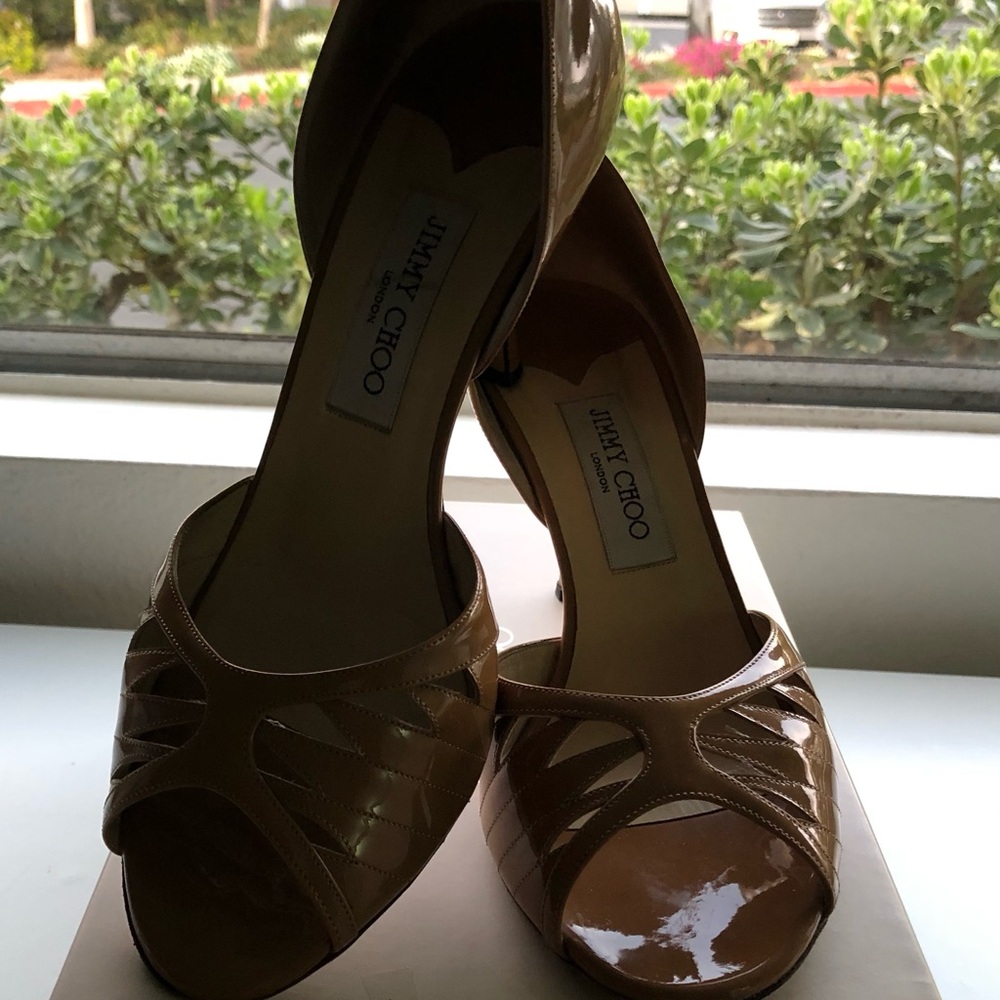 Jimmy Choo London Patent Leather Nude Trinity Pumps.  Size 40.